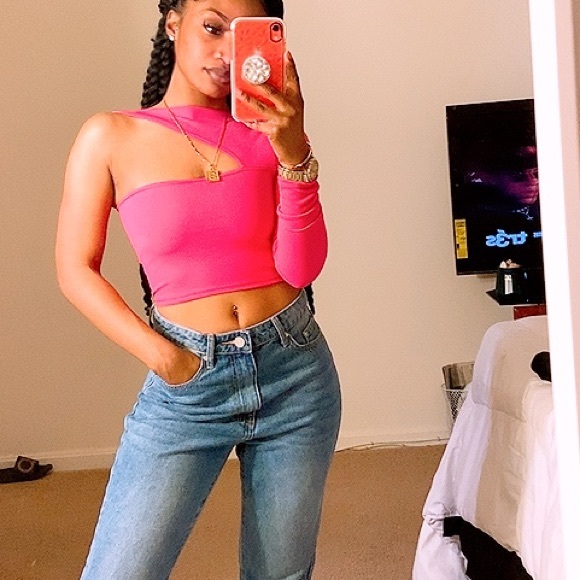 Top - Picture 2 of 2